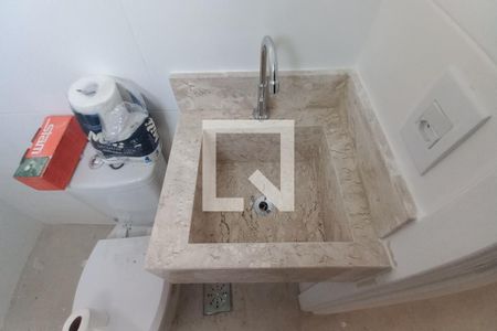 Detalhe do Banheiro de casa para alugar com 1 quarto, 30m² em Cambuí, Campinas