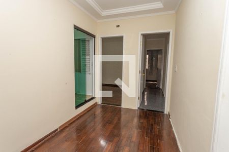 Hall dos quartos  de casa à venda com 3 quartos, 250m² em Centro, Diadema