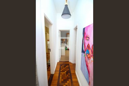 Corredor de apartamento à venda com 3 quartos, 142m² em Laranjeiras, Rio de Janeiro