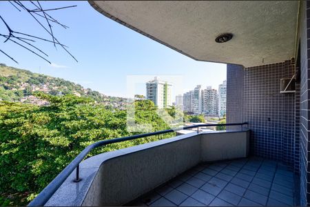 Varanda de apartamento à venda com 2 quartos, 120m² em Vital Brasil, Niterói