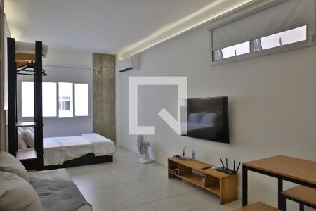 Sala/Copa de kitnet/studio para alugar com 1 quarto, 40m² em Gonzaga, Santos