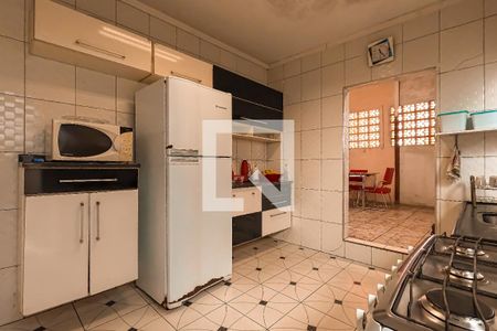 Casa à venda com 149m², 3 quartos e 2 vagas Casa à venda com 149m², 3 quartos e 2 vagasCozinha