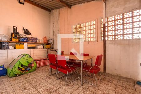 Casa à venda com 149m², 3 quartos e 2 vagas Casa à venda com 149m², 3 quartos e 2 vagasÁrea de Serviço