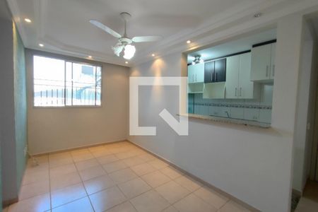 Sala de apartamento para alugar com 3 quartos, 60m² em Jardim Márcia, Campinas