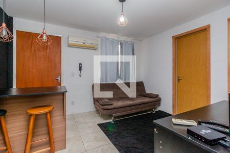 Sala de apartamento à venda com 2 quartos, 45m² em Partenon, Porto Alegre