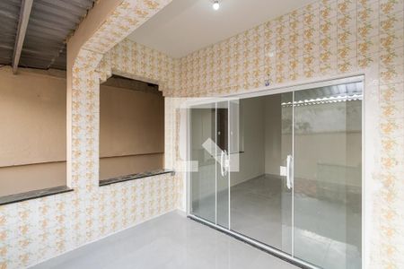 Varanda da Sala de casa para alugar com 2 quartos, 50m² em Cordovil, Rio de Janeiro