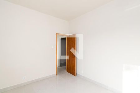 Quarto 1 de casa para alugar com 2 quartos, 50m² em Cordovil, Rio de Janeiro