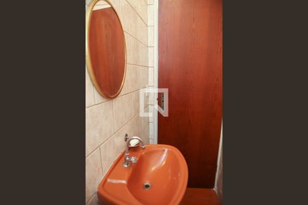 Lavabo de casa à venda com 2 quartos, 120m² em Santa Amélia, Belo Horizonte