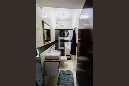 Banheiro da Suíte de casa à venda com 3 quartos, 200m² em Jardim Marek, Santo André