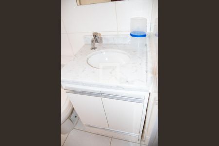 Apartamento à venda com 60m², 2 quartos e sem vaga Apartamento à venda com 60m², 2 quartos e sem vagaBanheiro