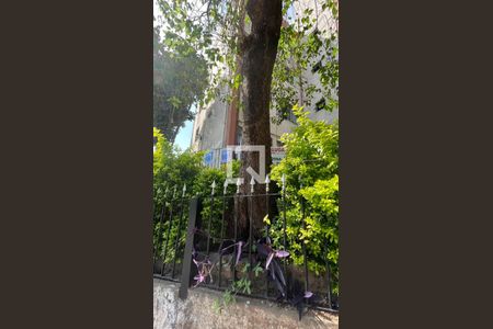 Apartamento à venda com 60m², 2 quartos e sem vaga Apartamento à venda com 60m², 2 quartos e sem vagaFachada