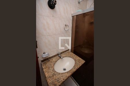 Banheiro de apartamento para alugar com 1 quarto, 48m² em Madureira, Rio de Janeiro