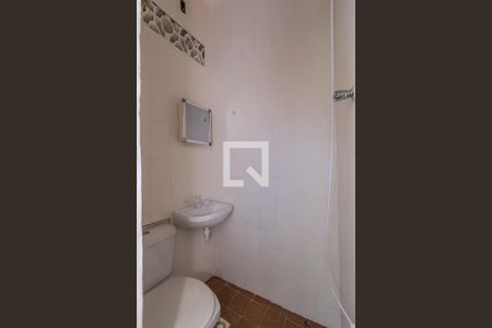 Banheiro de casa de condomínio para alugar com 1 quarto, 50m² em Bonsucesso, Rio de Janeiro