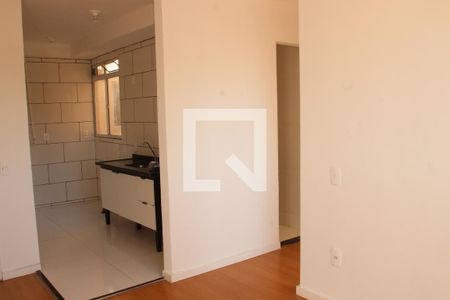 Sala de apartamento para alugar com 2 quartos, 42m² em Cerâmica, Nova Iguaçu