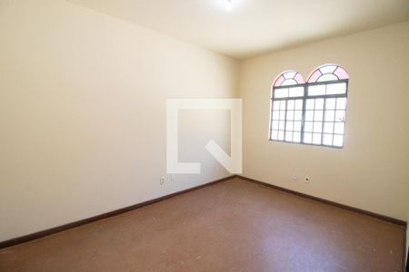 Quarto Suíte de casa à venda com 6 quartos, 280m² em Centro, Betim