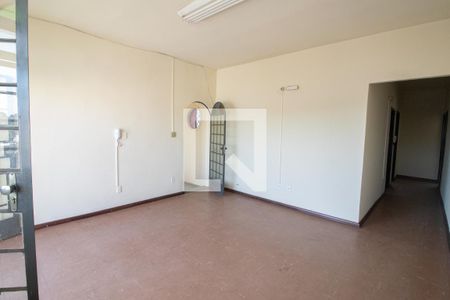 Sala de casa à venda com 6 quartos, 280m² em Centro, Betim