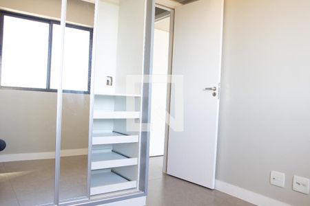 Quarto  de apartamento para alugar com 2 quartos, 66m² em Guará Ii, Brasília