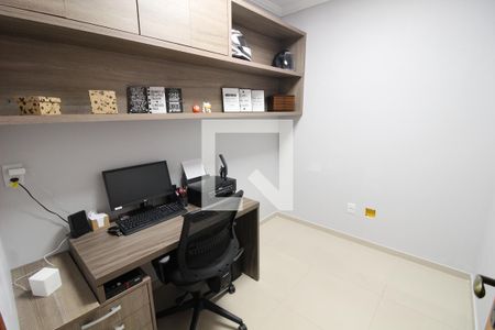 Escritório de casa à venda com 3 quartos, 184m² em Vila Carrao, São Paulo