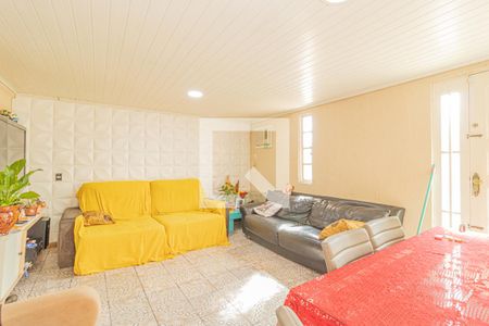 Sala de casa à venda com 3 quartos, 180m² em Guajuviras, Canoas