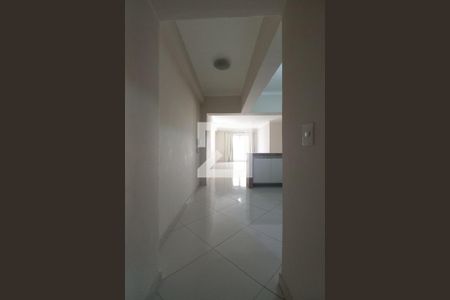 Corredor  de apartamento à venda com 1 quarto, 54m² em Centro, Campinas
