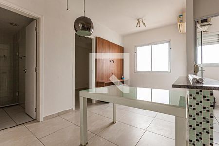 Sala/Cozinha de apartamento à venda com 1 quarto, 33m² em Barra Funda, São Paulo