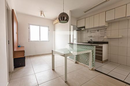 Sala/Cozinha de apartamento à venda com 1 quarto, 33m² em Barra Funda, São Paulo