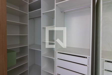 Suíte, closet de apartamento para alugar com 1 quarto, 65m² em Brooklin Paulista, São Paulo