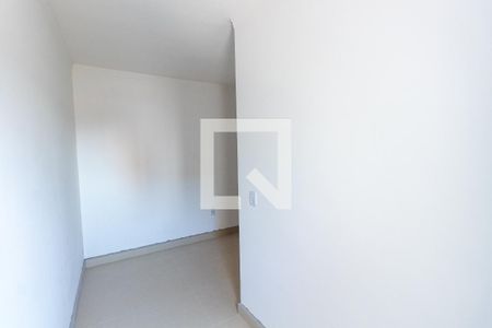 Quarto 1 de apartamento para alugar com 2 quartos, 45m² em Vila Nova Savoia, São Paulo