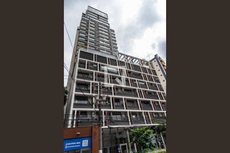 Studio para alugar com 28m², 1 quarto e sem vaga Studio para alugar com 28m², 1 quarto e sem vagaFachada