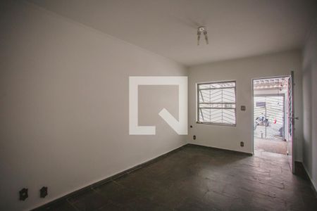 Sala de Estar de casa à venda com 3 quartos, 150m² em Mirandópolis, São Paulo