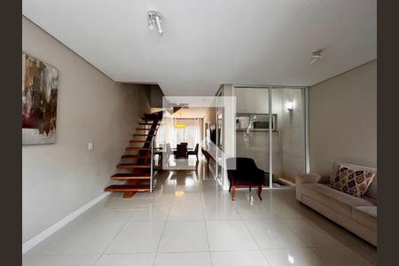 Sala de casa de condomínio à venda com 3 quartos, 115m² em Fazenda São Quirino, Campinas