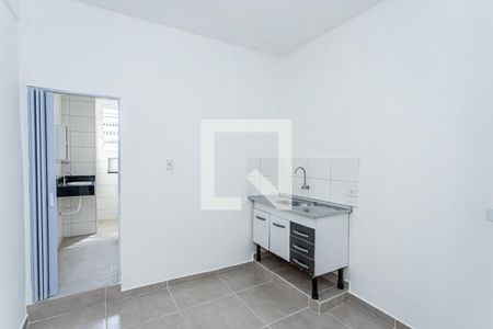 Sala e cozinha de apartamento para alugar com 2 quartos, 28m² em Jardim Cidade Pirituba, São Paulo