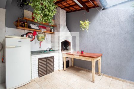 Casa à venda com 149m², 3 quartos e 4 vagas Casa à venda com 149m², 3 quartos e 4 vagasChurrasqueira