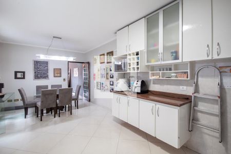 Casa à venda com 149m², 3 quartos e 4 vagas Casa à venda com 149m², 3 quartos e 4 vagasCopa e cozinha