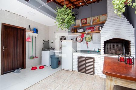 Casa à venda com 149m², 3 quartos e 4 vagas Casa à venda com 149m², 3 quartos e 4 vagasÁrea de Serviço