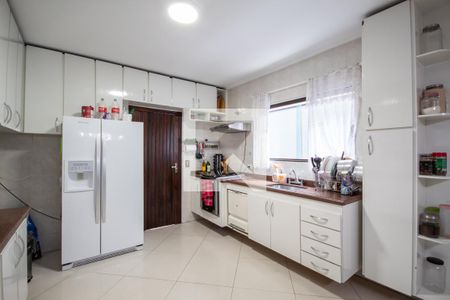 Casa à venda com 149m², 3 quartos e 4 vagas Casa à venda com 149m², 3 quartos e 4 vagasCopa e cozinha