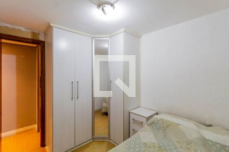 Quarto 2 de apartamento para alugar com 2 quartos, 54m² em Vila Silvia, São Paulo