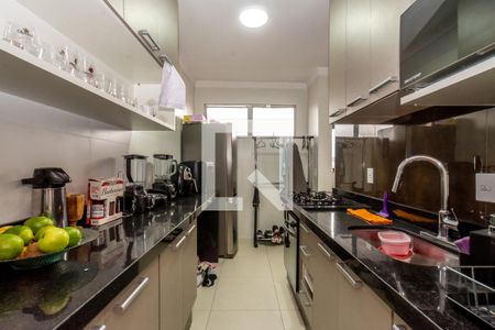 Cozinha de apartamento para alugar com 1 quarto, 48m² em Jardim Terezópolis, Guarulhos