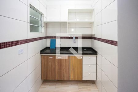 Cozinha de apartamento para alugar com 1 quarto, 25m² em Vila Alzira, São Paulo