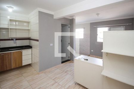 Cozinha de apartamento para alugar com 1 quarto, 25m² em Vila Alzira, São Paulo