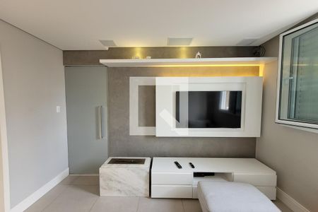 sala de estar de apartamento à venda com 2 quartos, 69m² em Vila das Mercês, São Paulo
