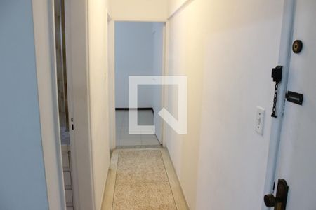 Corredor de apartamento para alugar com 1 quarto, 41m² em Centro, São Vicente