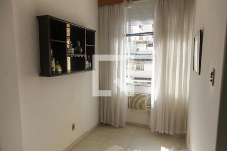 Sala de apartamento à venda com 3 quartos, 156m² em Copacabana, Rio de Janeiro