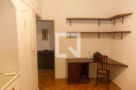 Quarto 1 de apartamento à venda com 3 quartos, 156m² em Copacabana, Rio de Janeiro