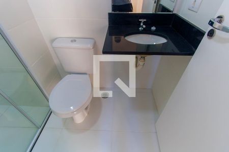 Banheiro de apartamento à venda com 2 quartos, 45m² em Vila Tolstoi, São Paulo