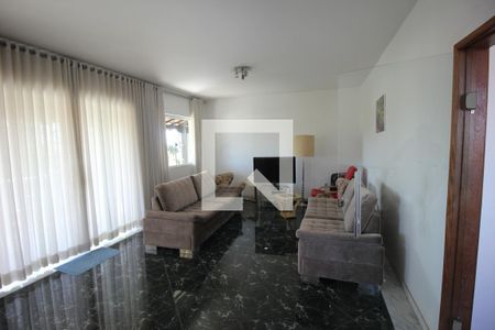 Sala de TV de apartamento à venda com 5 quartos, 480m² em Vila São Gabriel, Belo Horizonte