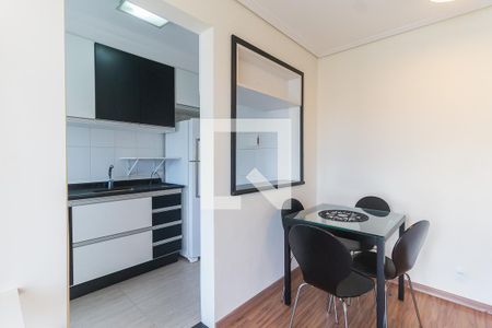 Sala de apartamento para alugar com 2 quartos, 45m² em Vila Mogilar, Mogi das Cruzes