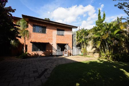 Fachada posterior de casa à venda com 3 quartos, 580m² em Jardim Guedala, São Paulo