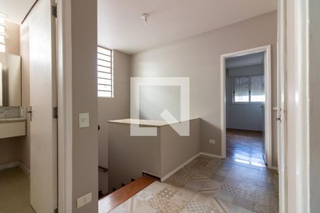 Corredor de casa à venda com 3 quartos, 225m² em Vila Cordeiro, São Paulo