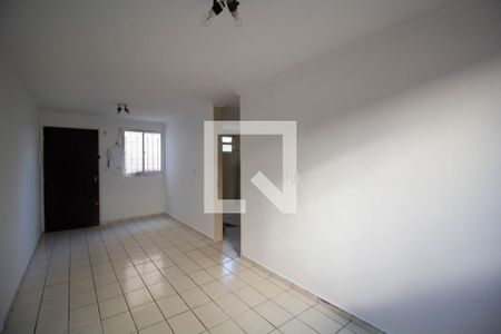 Sala de apartamento para alugar com 2 quartos, 53m² em Conjunto Residencial José Bonifácio, São Paulo